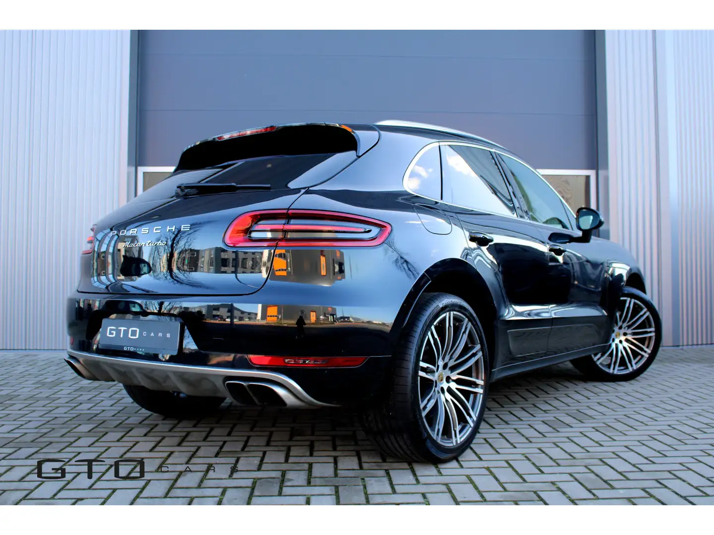 Porsche Macan 3.6 Turbo Burmester /Apple Carplay/ Luchtvering / Zwart - 2