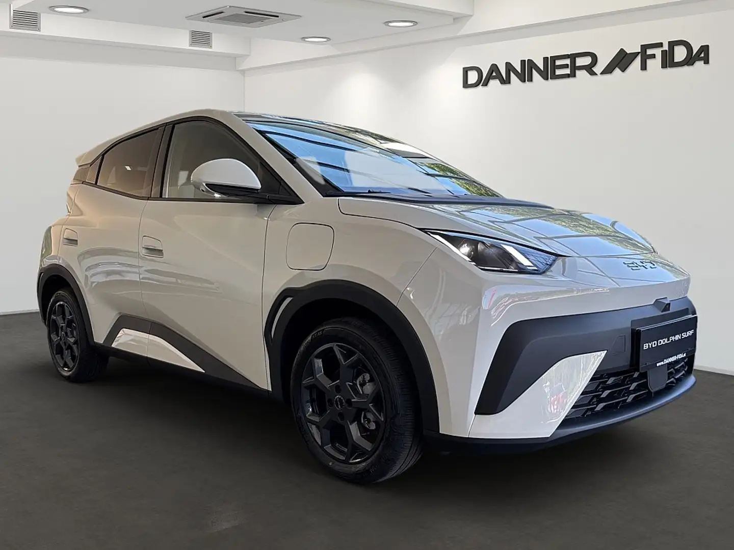 BYD Dolphin Surf 43,2 kWh Comfort Österreich Paket ( VORLAUF ) Weiß - 2