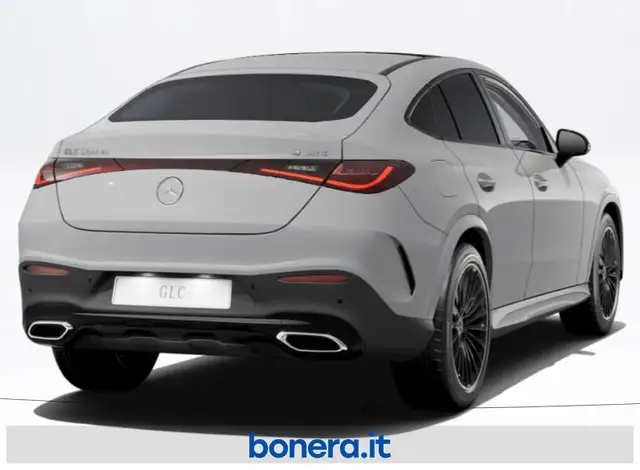 Mercedes-Benz GLC view 4