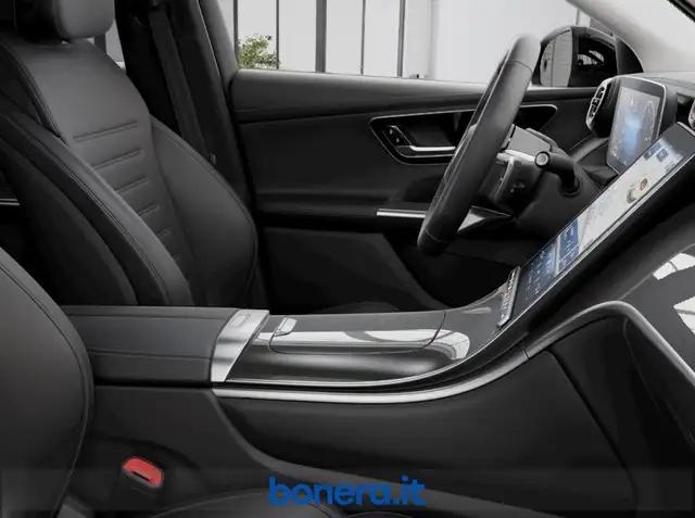 Mercedes-Benz GLC view 7