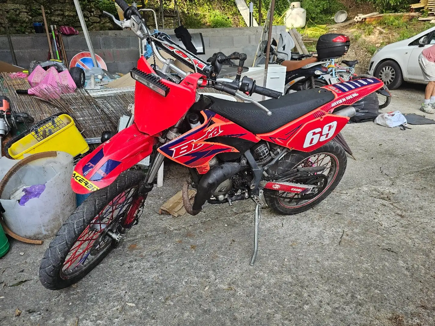 Beta RR 50 Piros - 1