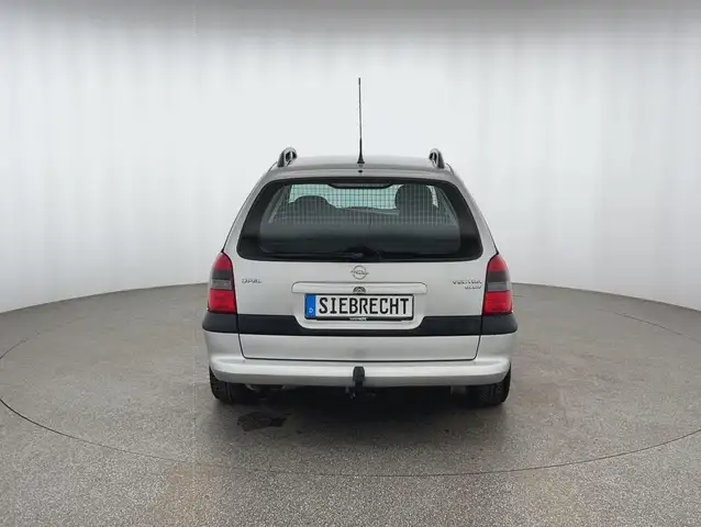 Opel Vectra view 4