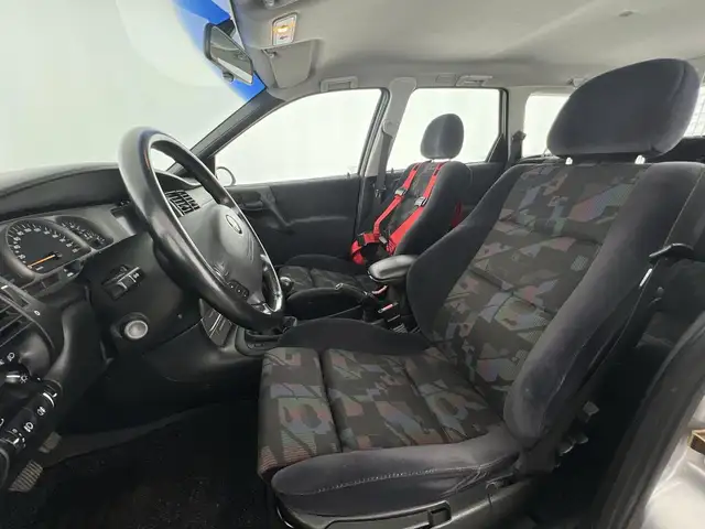 Opel Vectra view 7