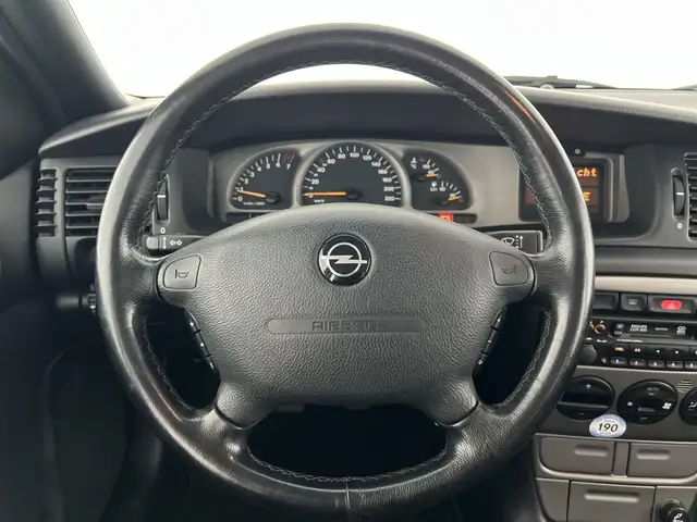 Opel Vectra view 15