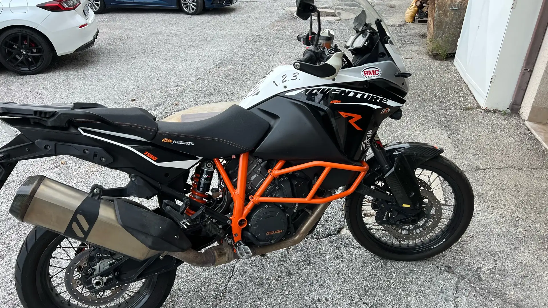 KTM 1190 Adventure R - 2