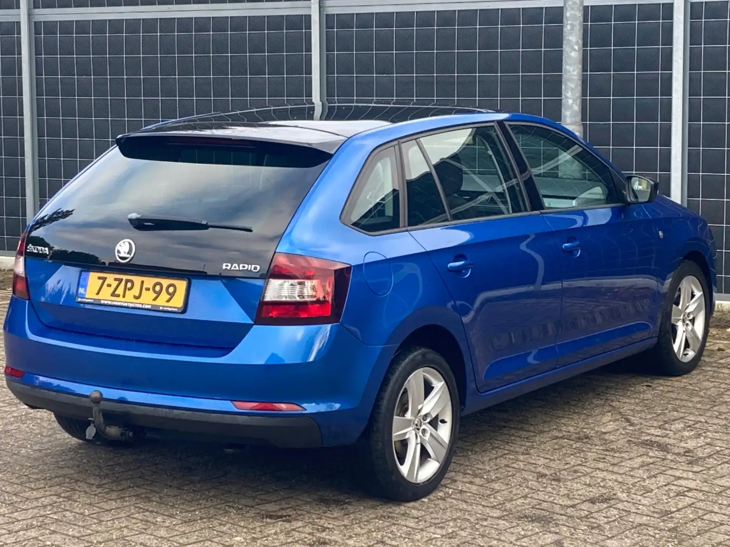 Skoda Rapid/Spaceback 1.2 TSI Gr.tech Style Edition-Pano Blauw - 2