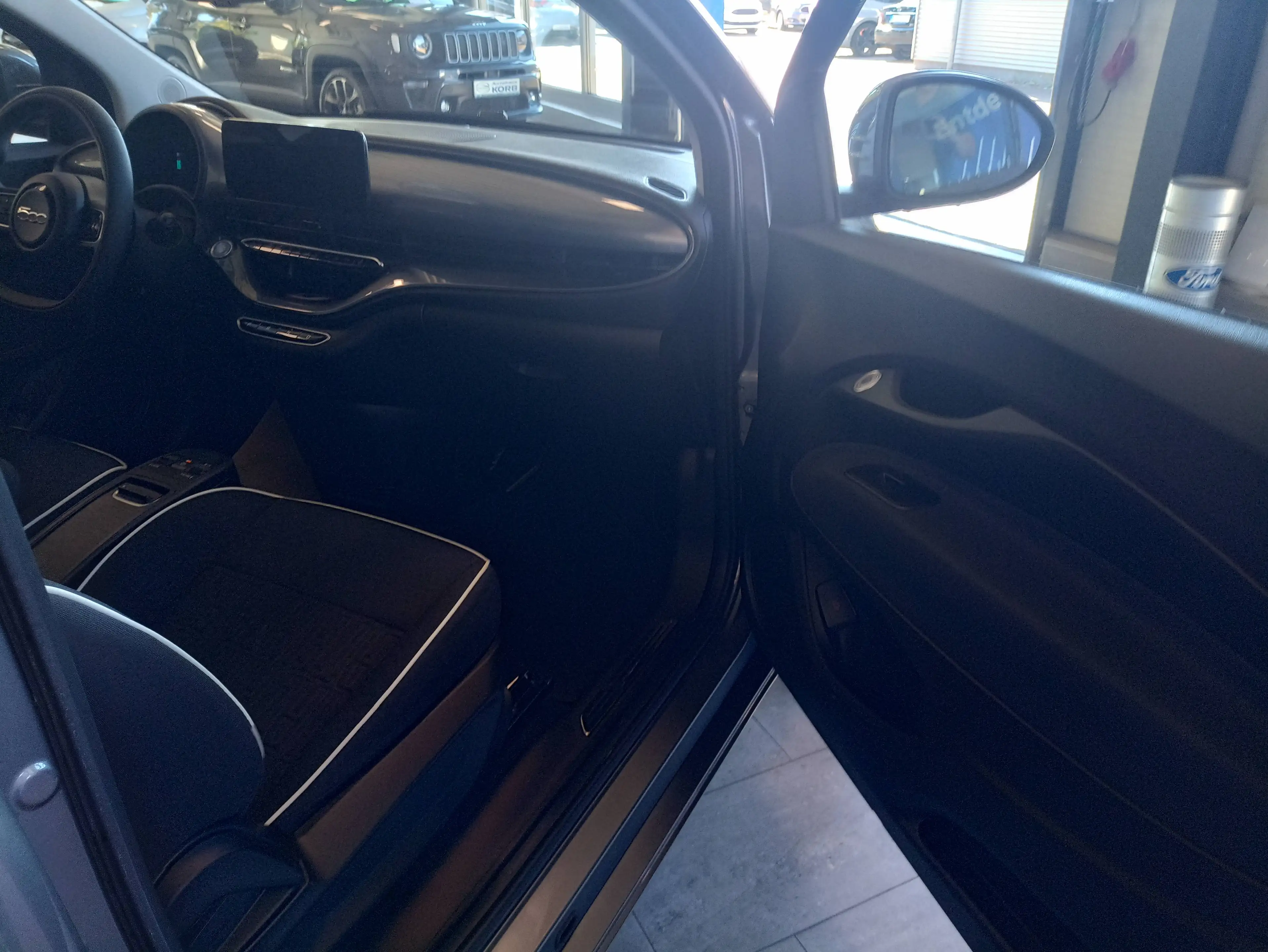 Fiat 500e 42kWh, Komfort+Style-Paket, Garantie — photo 14