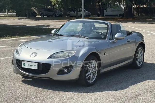 Mazda MX-5 MX-5 Roadster 1.8L Fire