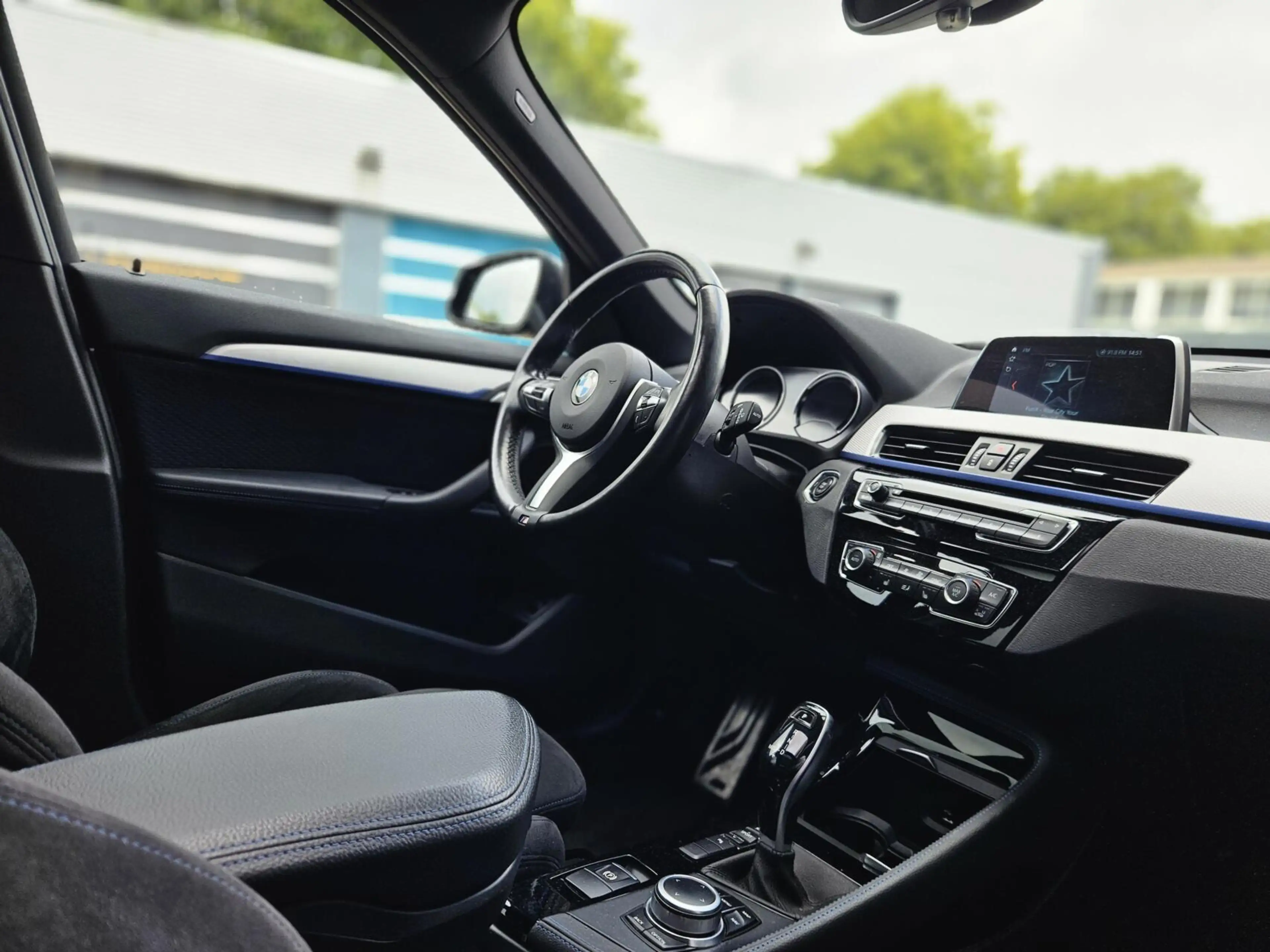 BMW X1 sDrive20i High Executive Edition M pakket — photo 15