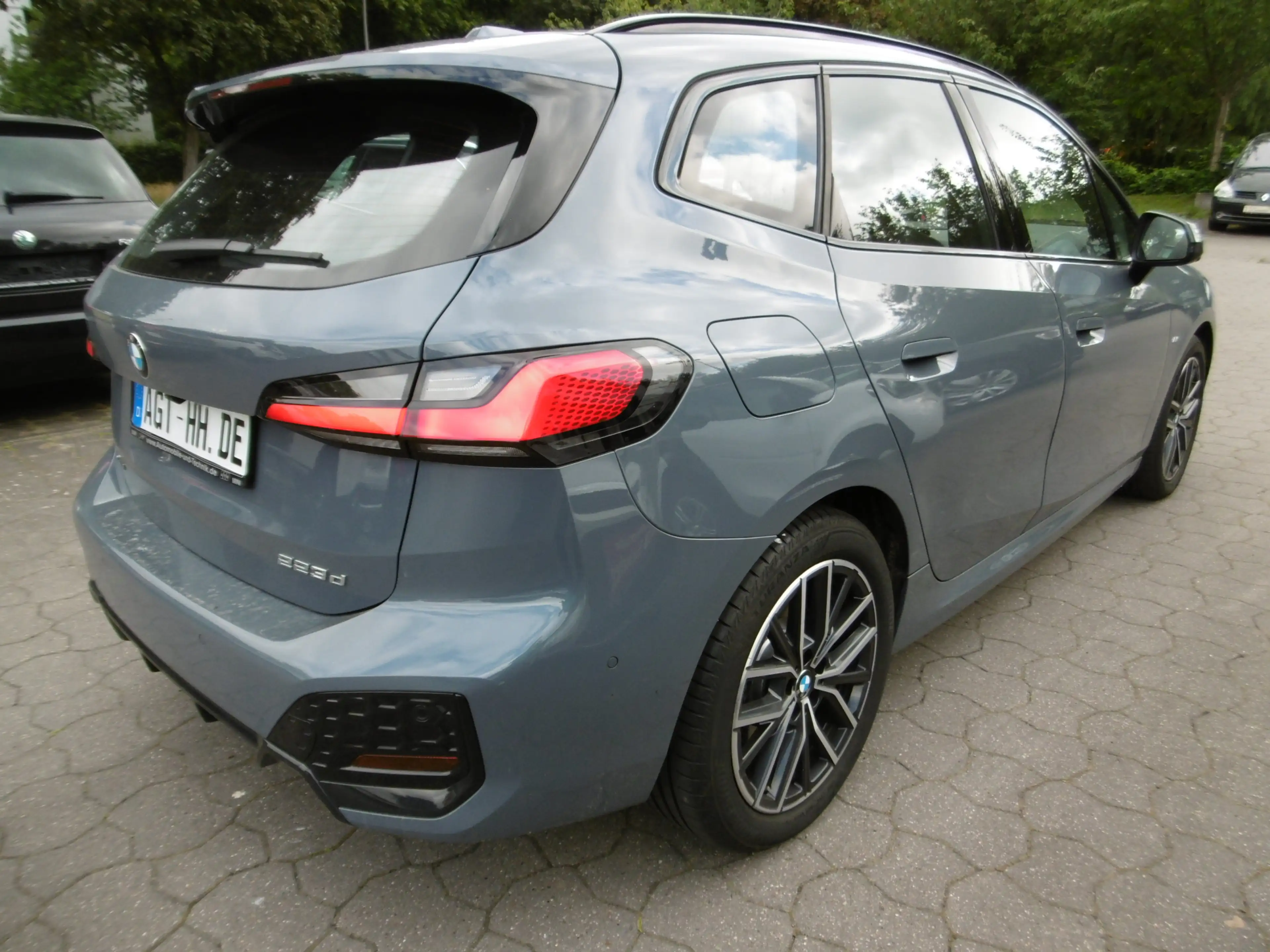 BMW 223 d Active Tourer xDrive M Sport Aut. Pano AHK — photo 2