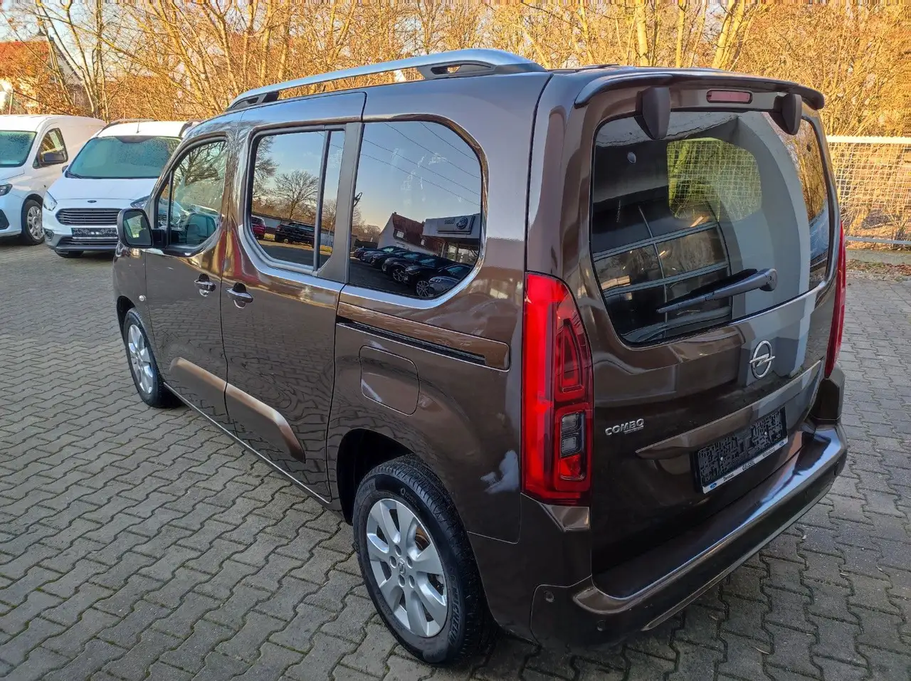 Opel Combo Innovation Autom KLIMA NAVI Winterp, миниатюра 3
