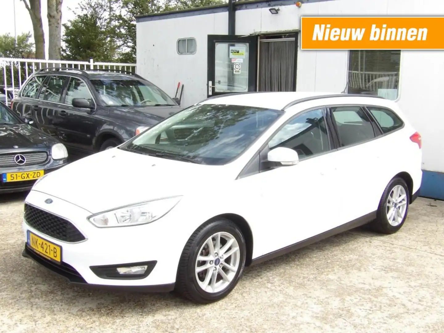 Ford Focus WAGON 1.5 TDCI 95PK Trend Lease Edition Airco Navi Wit - 1