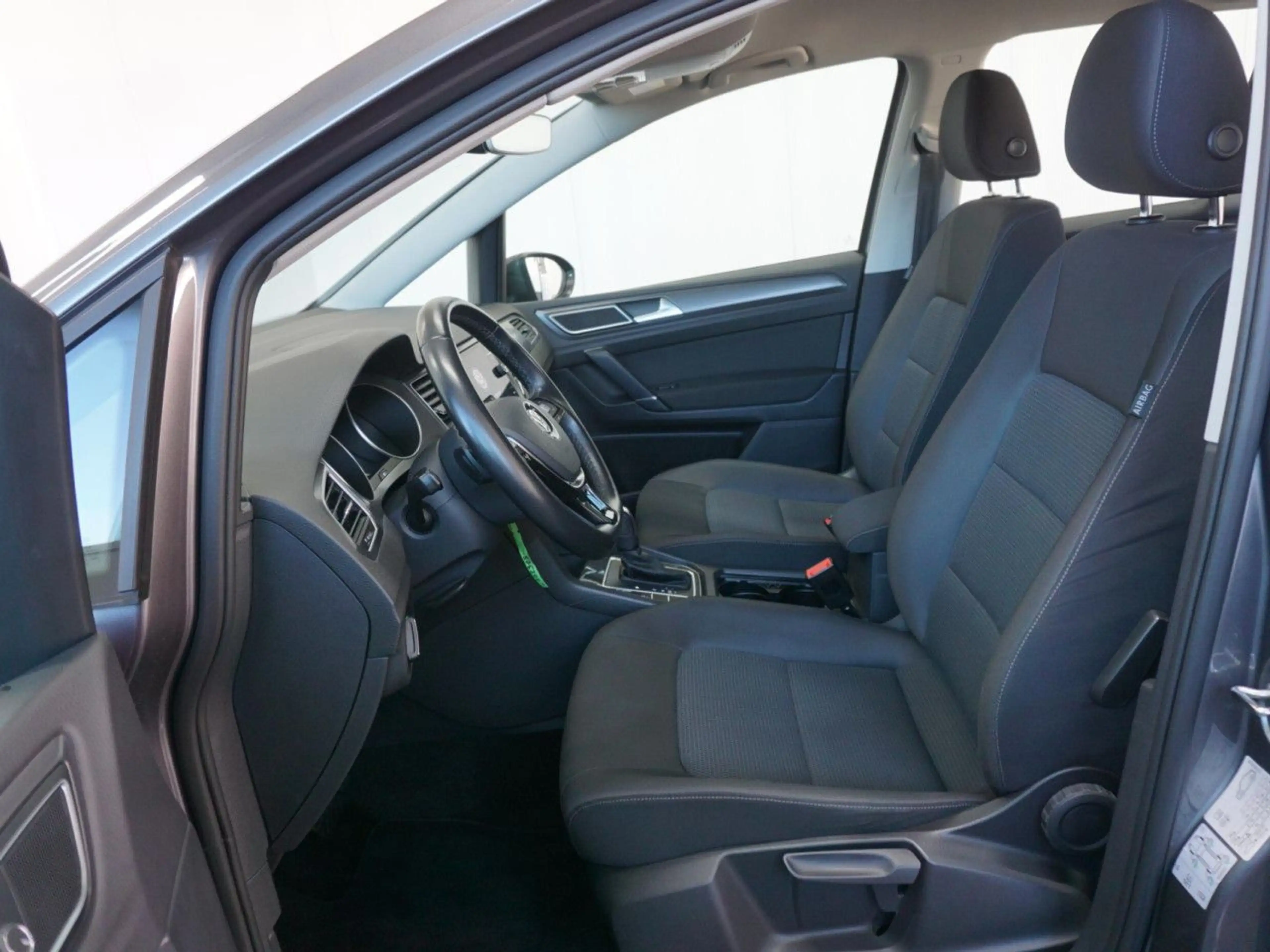 Volkswagen Golf Sportsvan Comfortline 1.5 TSI 7-Gang DSG Navi — photo 8