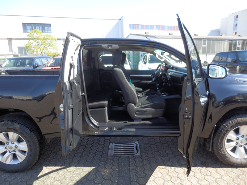 Toyota Hilux Extra Cab Comfort 4x4, Klimaautomatik, Cool Paket mit Sitzheizung, AHK, 18 Zoll Aluminiumfelgen, MwSt., — photo 15