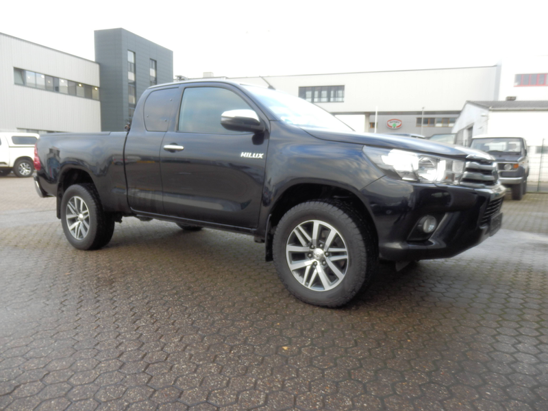 Toyota Hilux Extra Cab Comfort 4x4, Klimaautomatik, Cool Paket mit Sitzheizung, AHK, 18 Zoll Aluminiumfelgen, MwSt., — photo 2