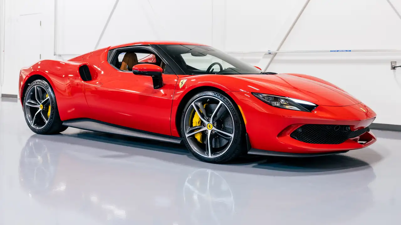 Ferrari 296 GTB снимка Ferrari 296 GTB