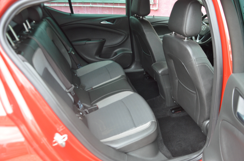 Opel Astra 1.5Turbo D Elegance BOITE AUT NAV CAM CLIM 65.435KM — photo 11