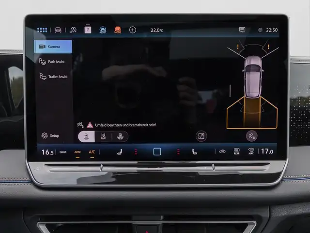 Volkswagen Tiguan view 12