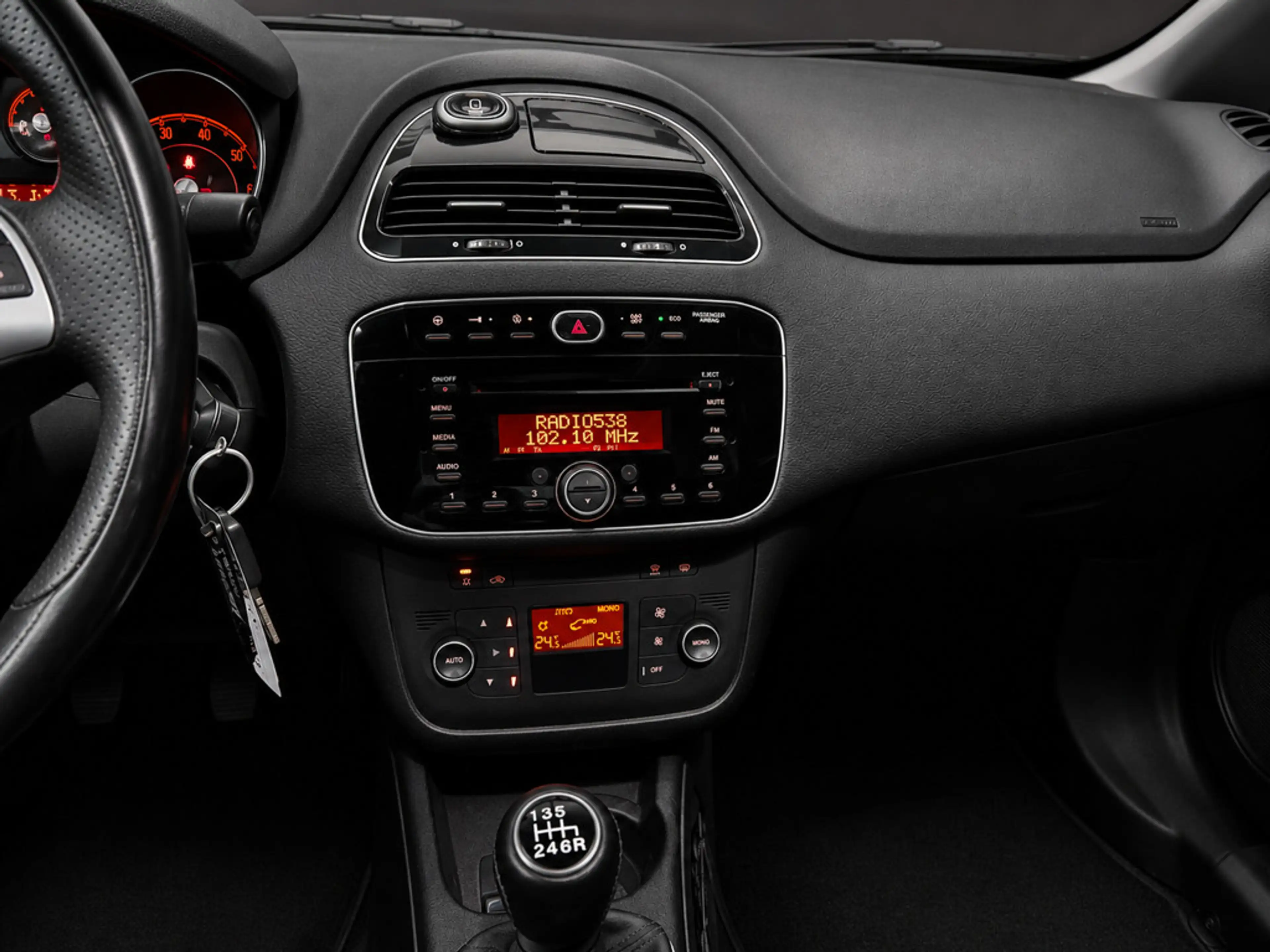 Fiat Punto Evo 0.9 TwinAir Lounge / 1eigenaar / Pano / NAP / trek — photo 11