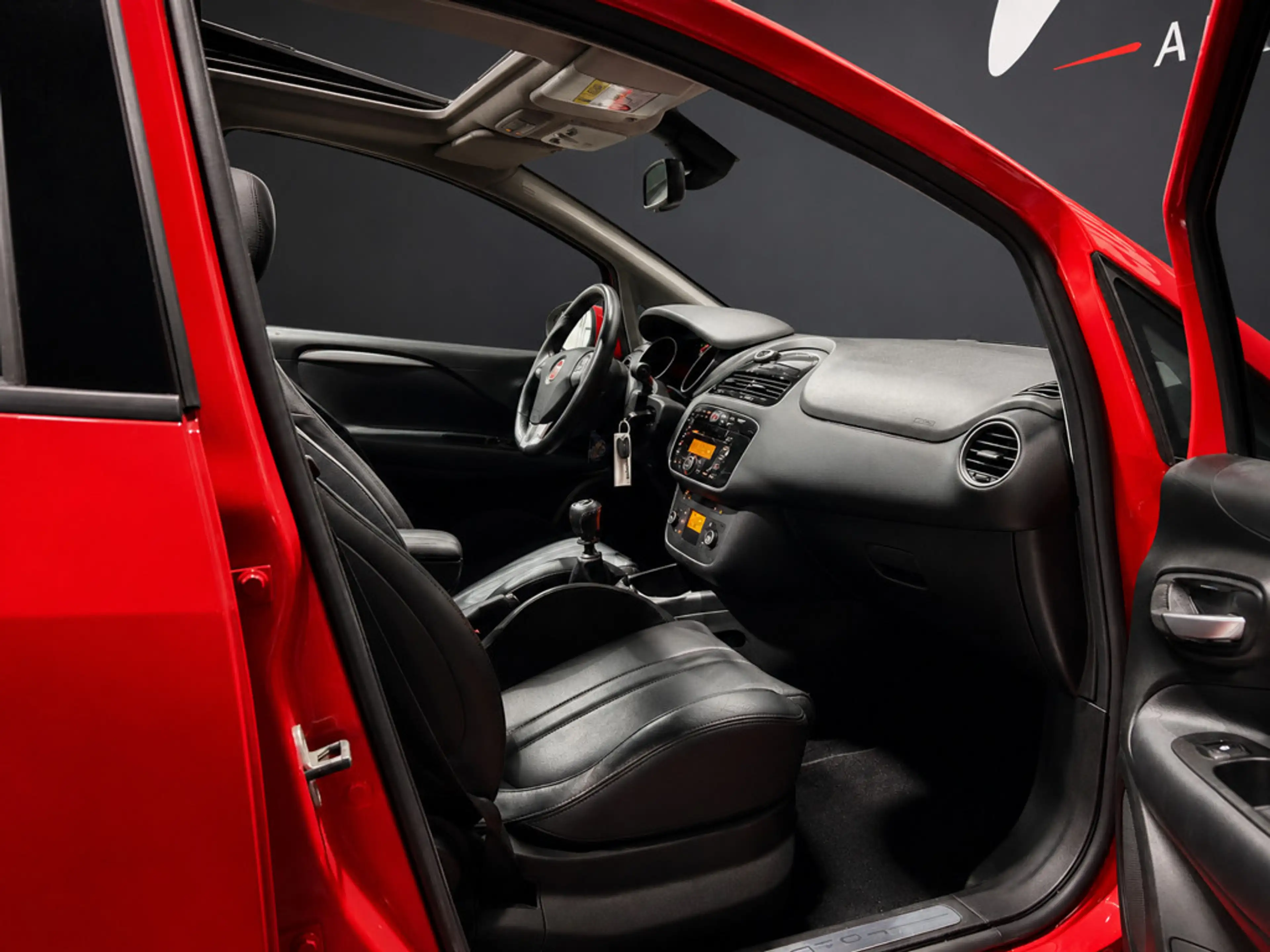 Fiat Punto Evo 0.9 TwinAir Lounge / 1eigenaar / Pano / NAP / trek — photo 9