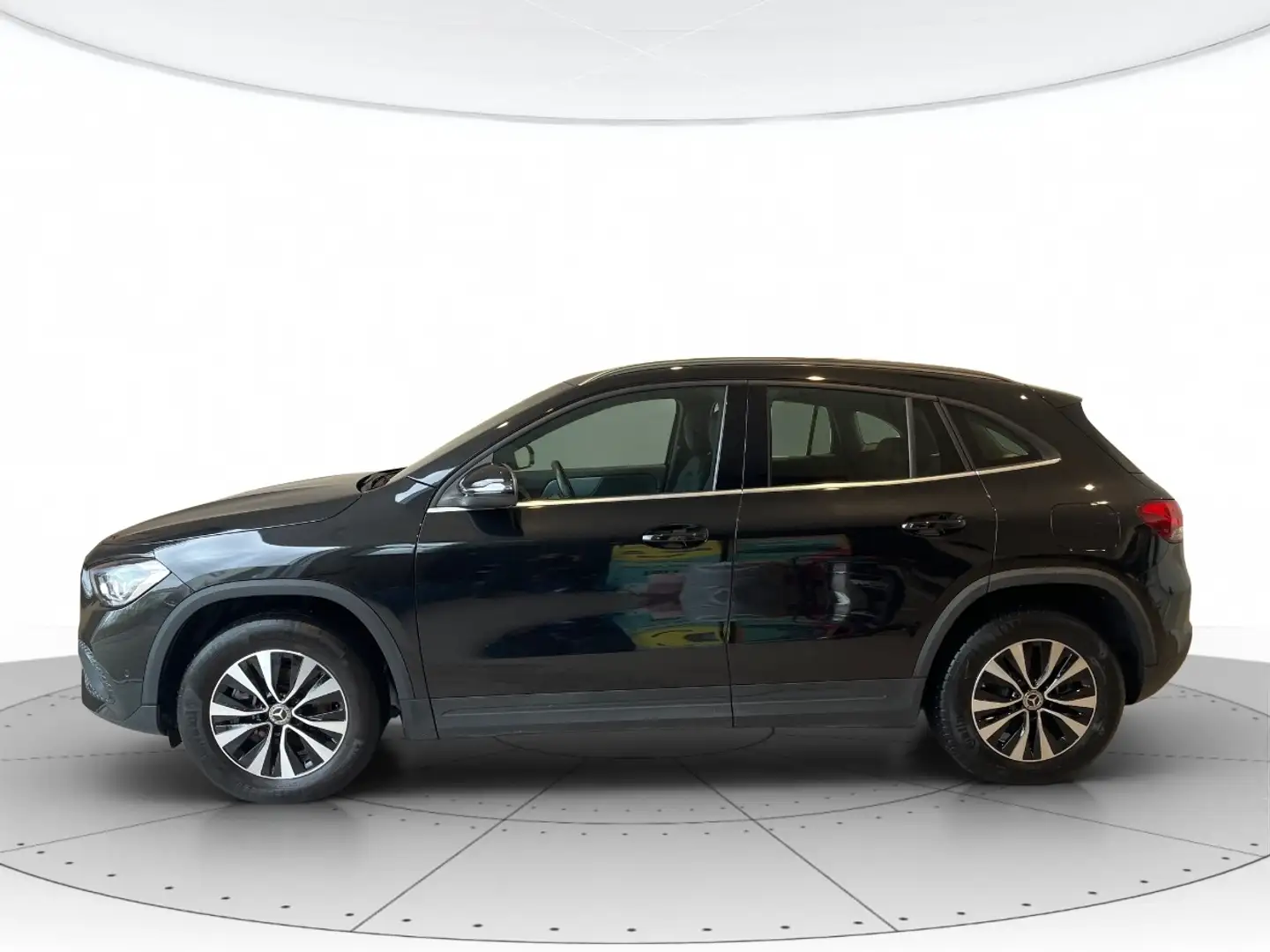 Mercedes-Benz GLA 250 250e EQ-Power Business Extra auto Noir - 2