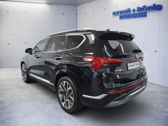 Hyundai Santa Fe view 4
