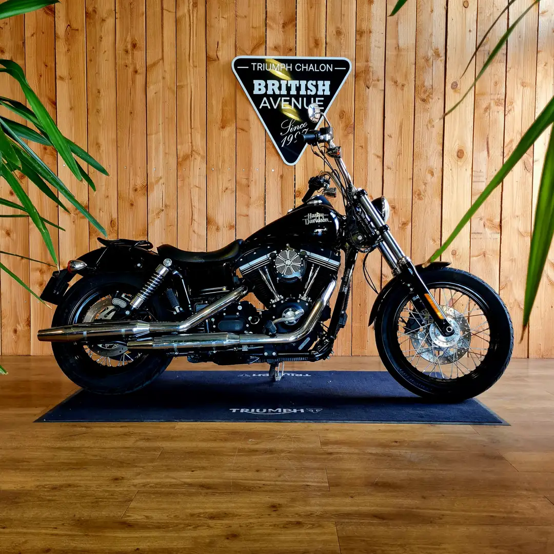 Harley-Davidson Dyna Street Bob - 1