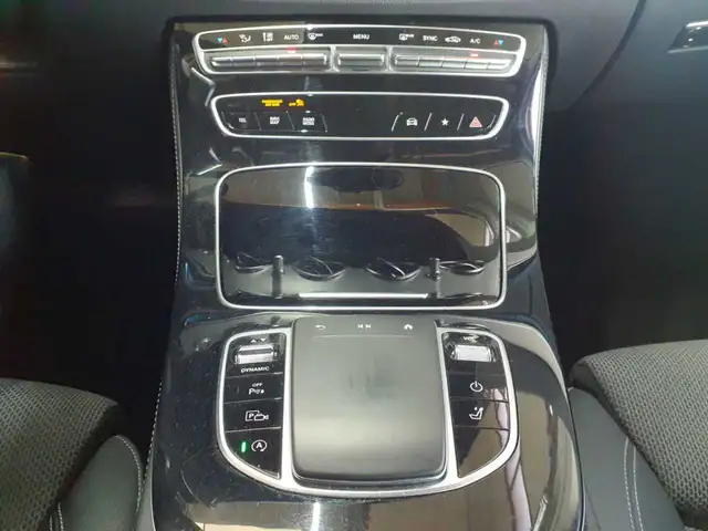 Mercedes-Benz E-Class view 10