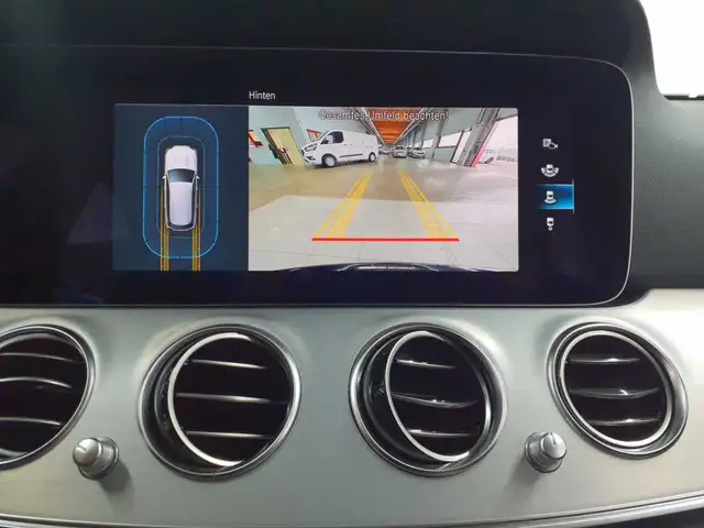 Mercedes-Benz E-Class view 16