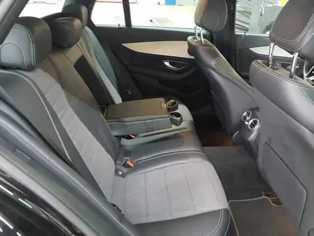 Mercedes-Benz E-Class view 13