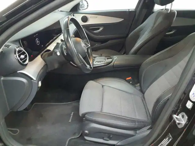 Mercedes-Benz E-Class view 8