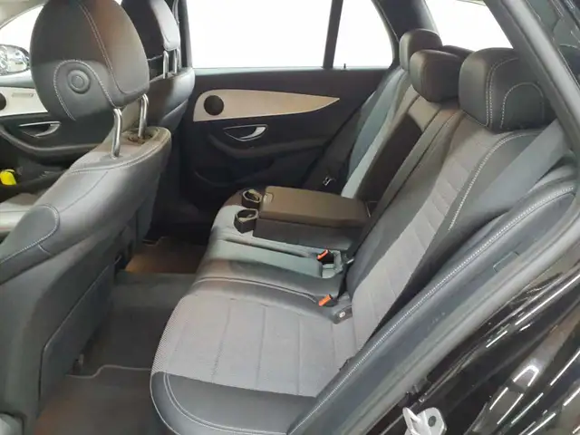 Mercedes-Benz E-Class view 14