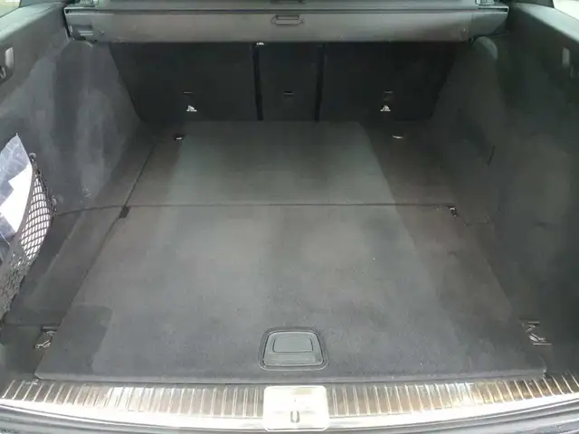 Mercedes-Benz E-Class view 15