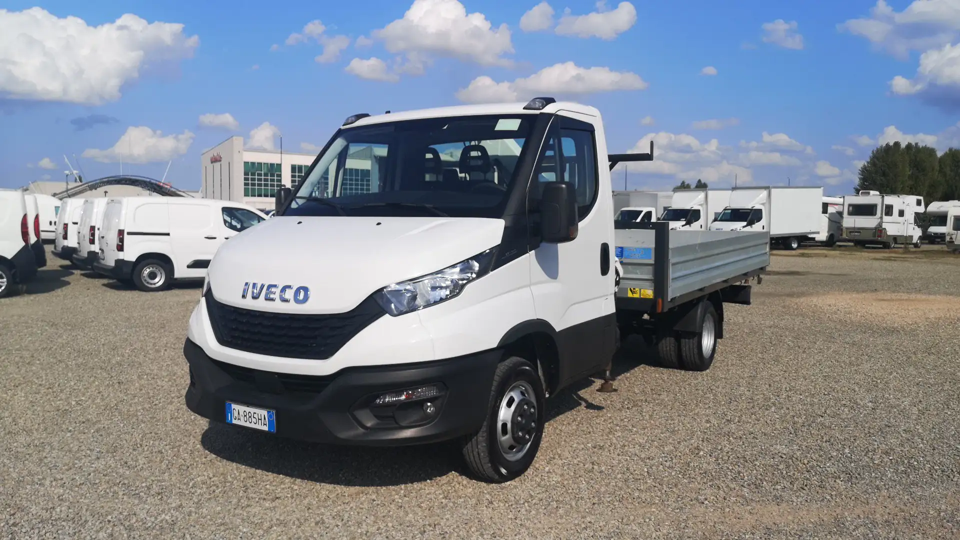 Iveco Daily 35C14 BTor 2.3 HPT PL Cassone con Gru Bianco - 2