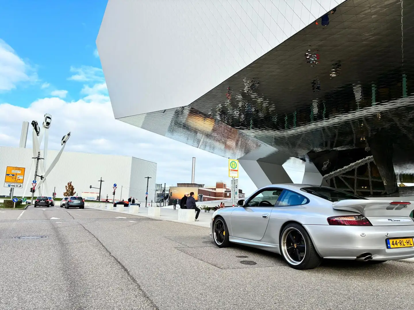 Porsche 911 3.4 Coupé Carrera Aero package 19' Fuchs NAVI PDC Silber - 2