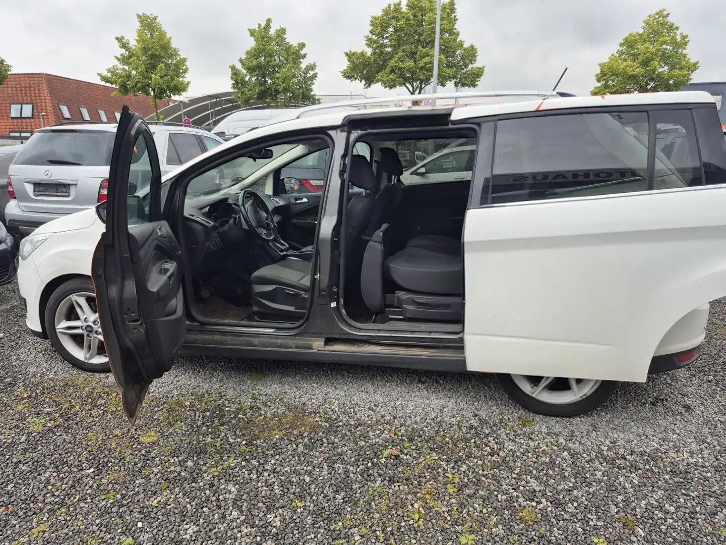 Ford Grand C-Max Grand C-MAX Titanium Kamera Automatik Gris - 1