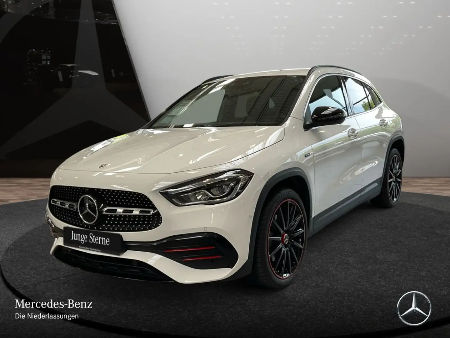 Mercedes-Benz GLA 250 e AMG+AHK+LED+FAHRASS+KAMERA+HUD+KEYLESS Bianco - 2