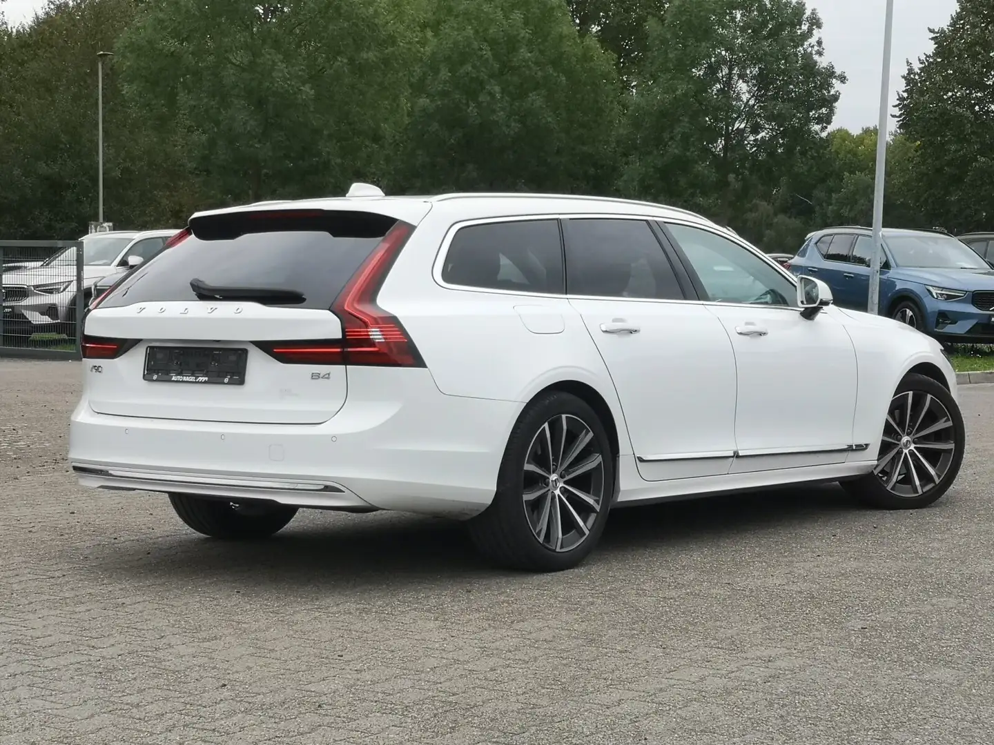 Volvo V90 V90 B4 Inscription SD/Keyless-Start/Autom./Klima Weiß - 2