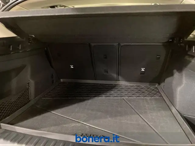 BMW X1 view 13