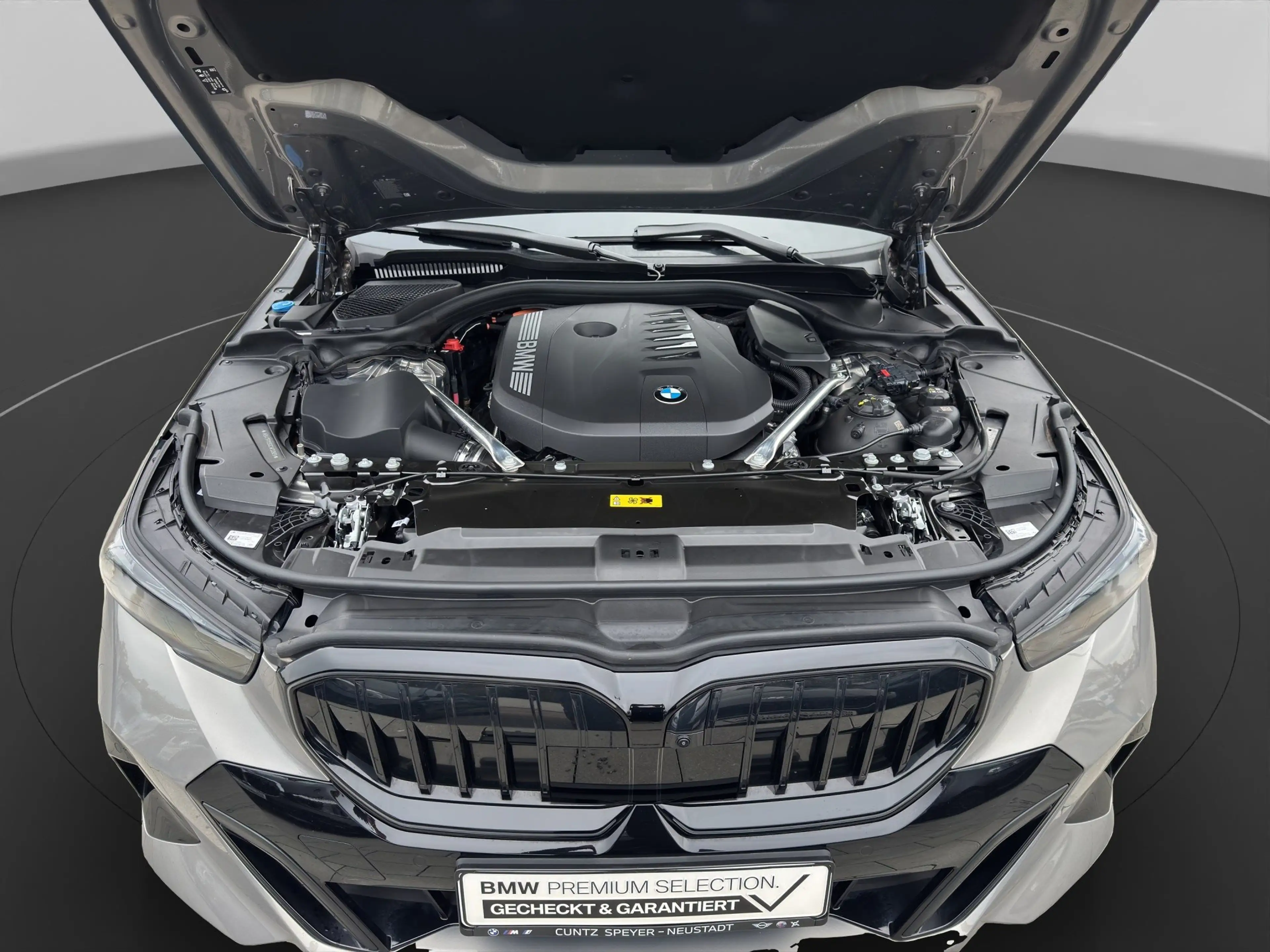 BMW 550 e xDrive Limousine M Paket Pro B&W HiFi Panorama 3 — photo 15