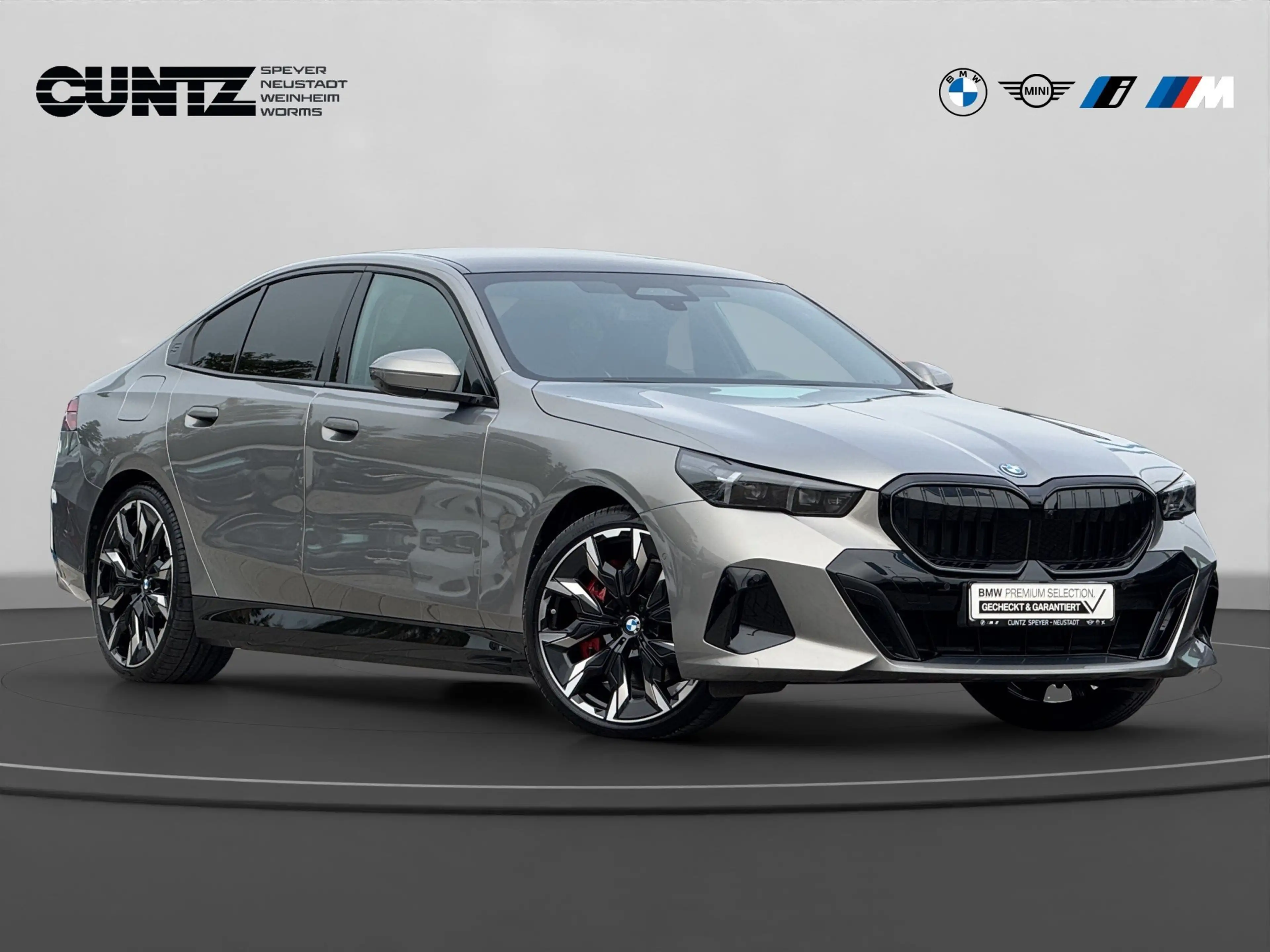 BMW 550 e xDrive Limousine M Paket Pro B&W HiFi Panorama 3 — photo 4