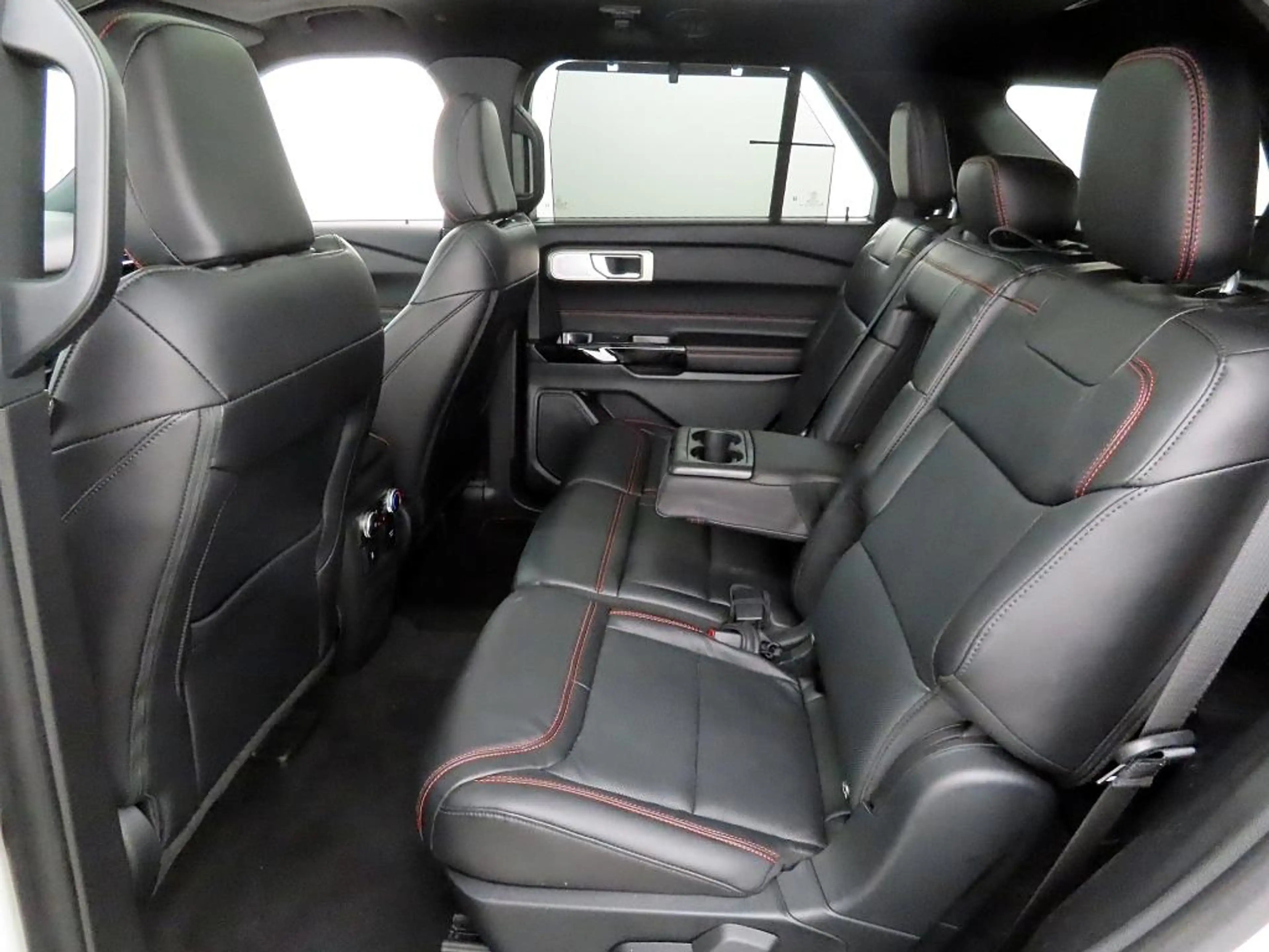 Ford Explorer 3.0 Plug-in Hybrid 4x4 ST-Line iACC+AHK — photo 18