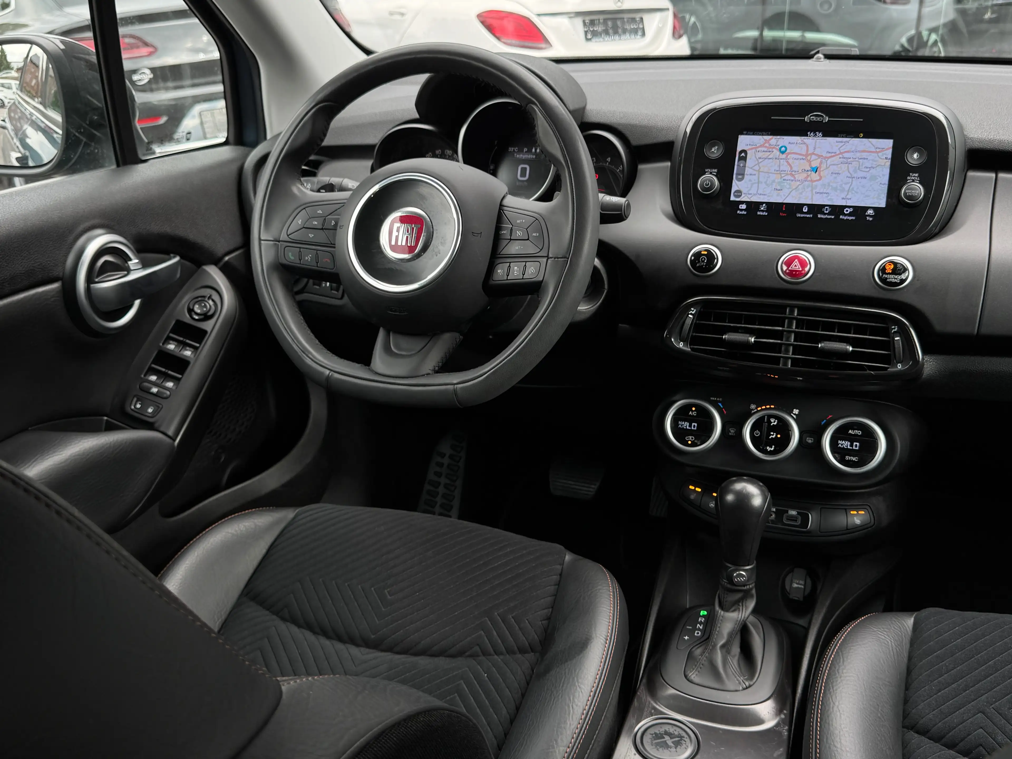 Fiat 500X 1.4i / EDITION / BOITE AUTO / FULLOPTIONS / CARNET — photo 13