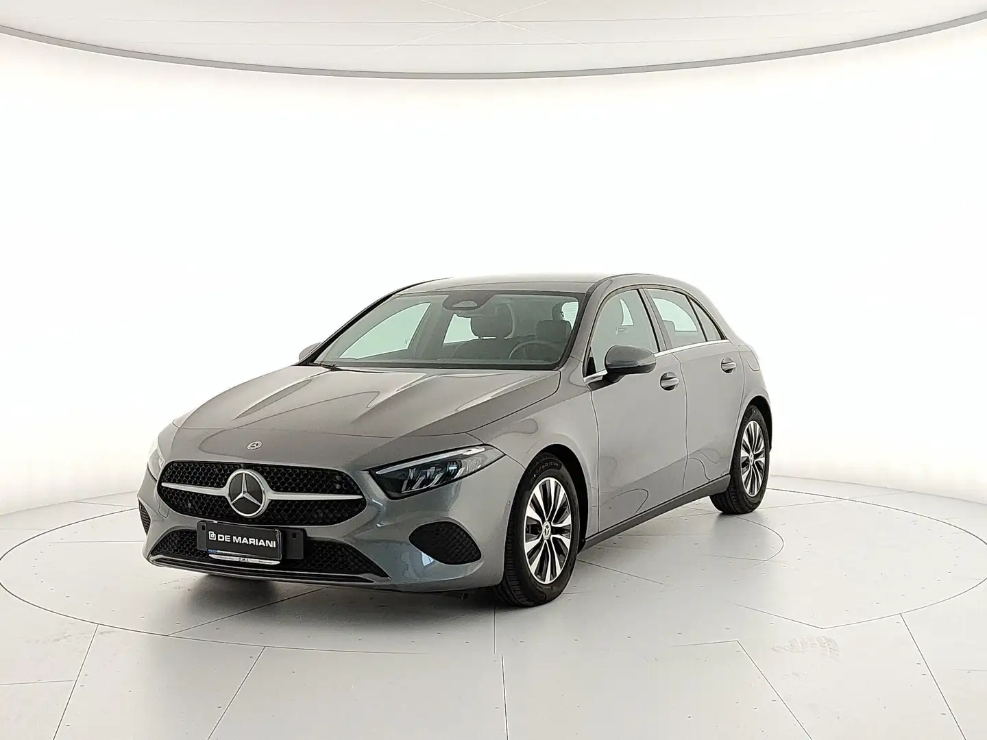 Mercedes-Benz A 180 A 180 d Advanced auto 116cv (Br) Grigio - 1