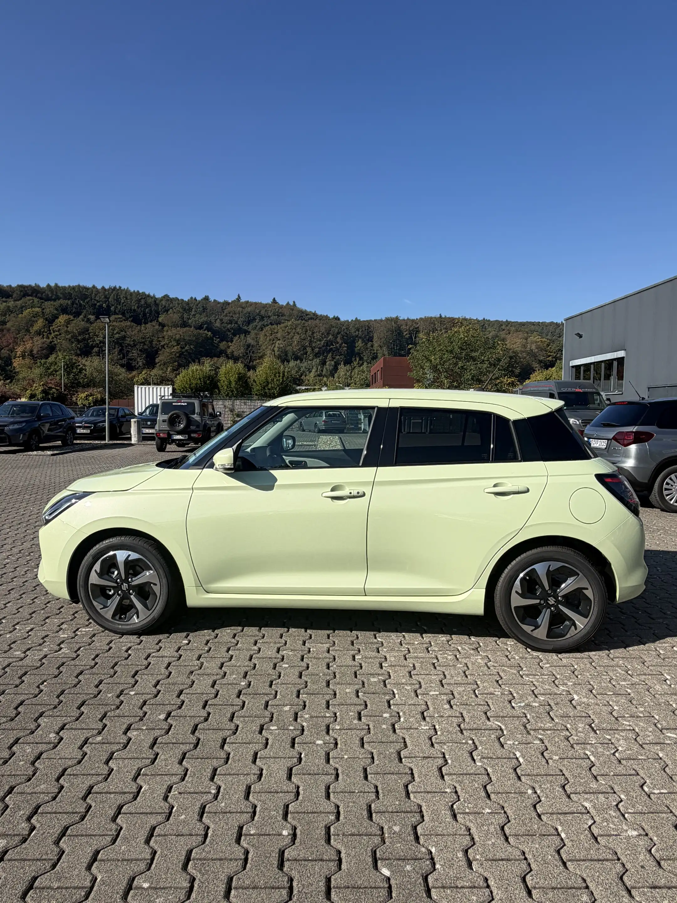 Suzuki Swift Swift 1.2 Dualjet Hybrid MT Comfort — photo 7