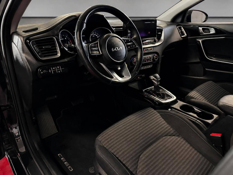 Kia Ceed SW / cee'd SW Vision — photo 10