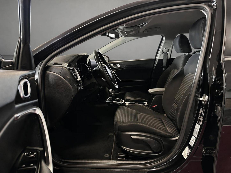 Kia Ceed SW / cee'd SW Vision — photo 9