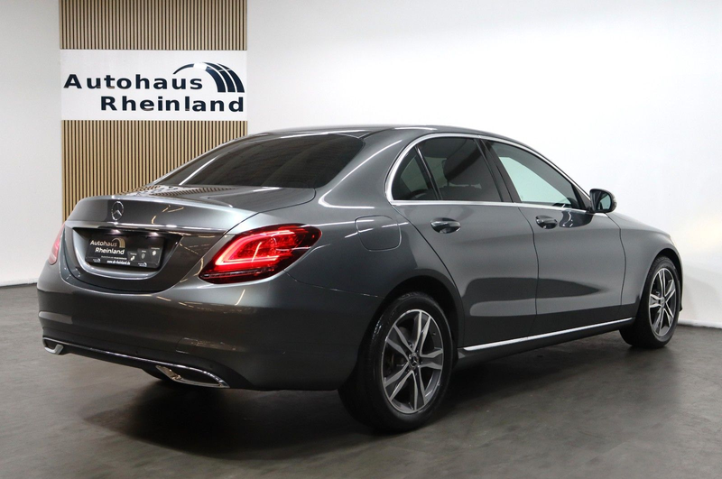 Mercedes-Benz C 200 C200d Lim Exclusive*KAMERA*LEDER*PANO*LED*AMBIEN — photo 7