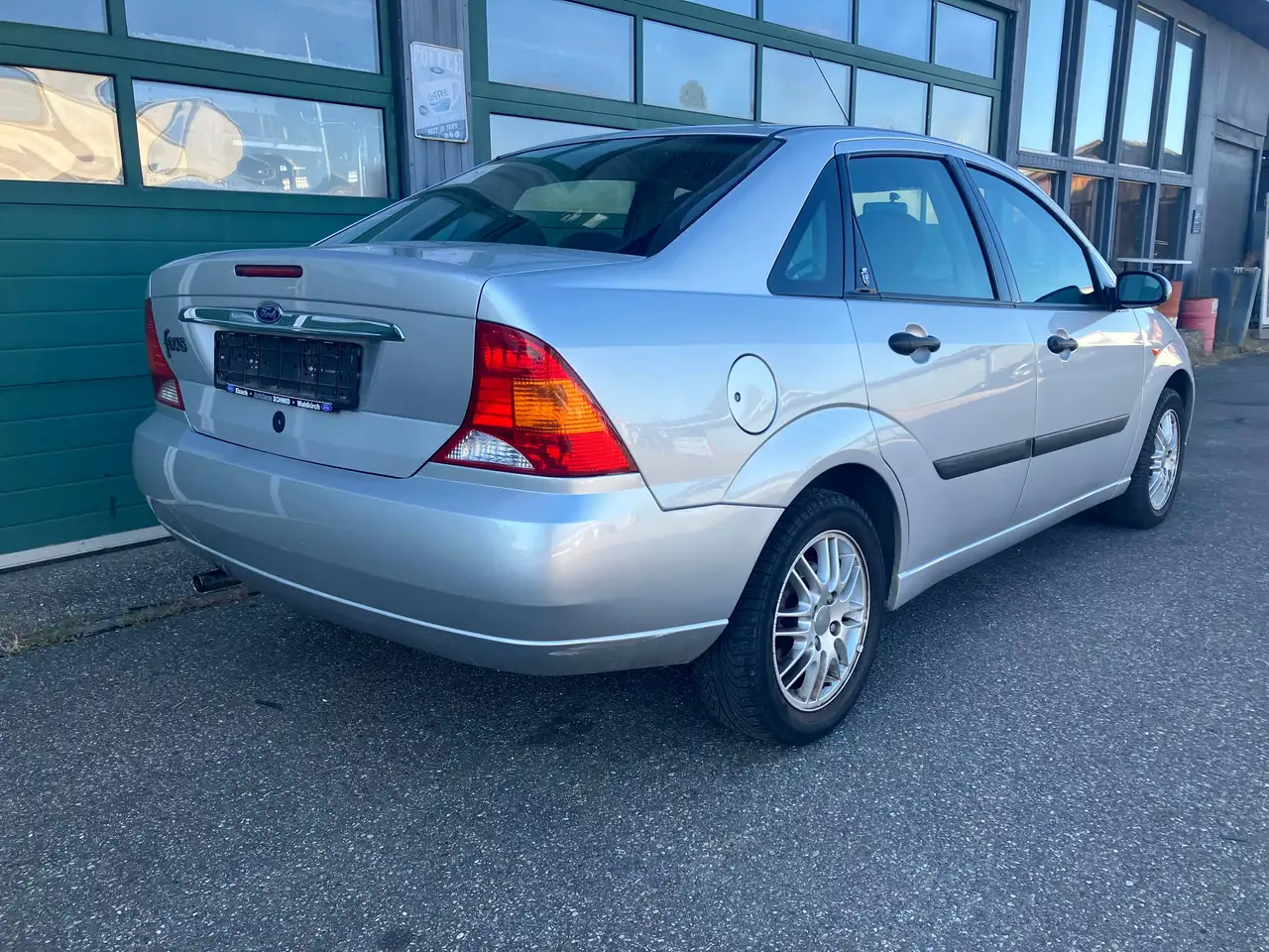 Ford Focus 1.6 Ghia LM Klima 1.Hand Scheckheft gepflegt, foto 2