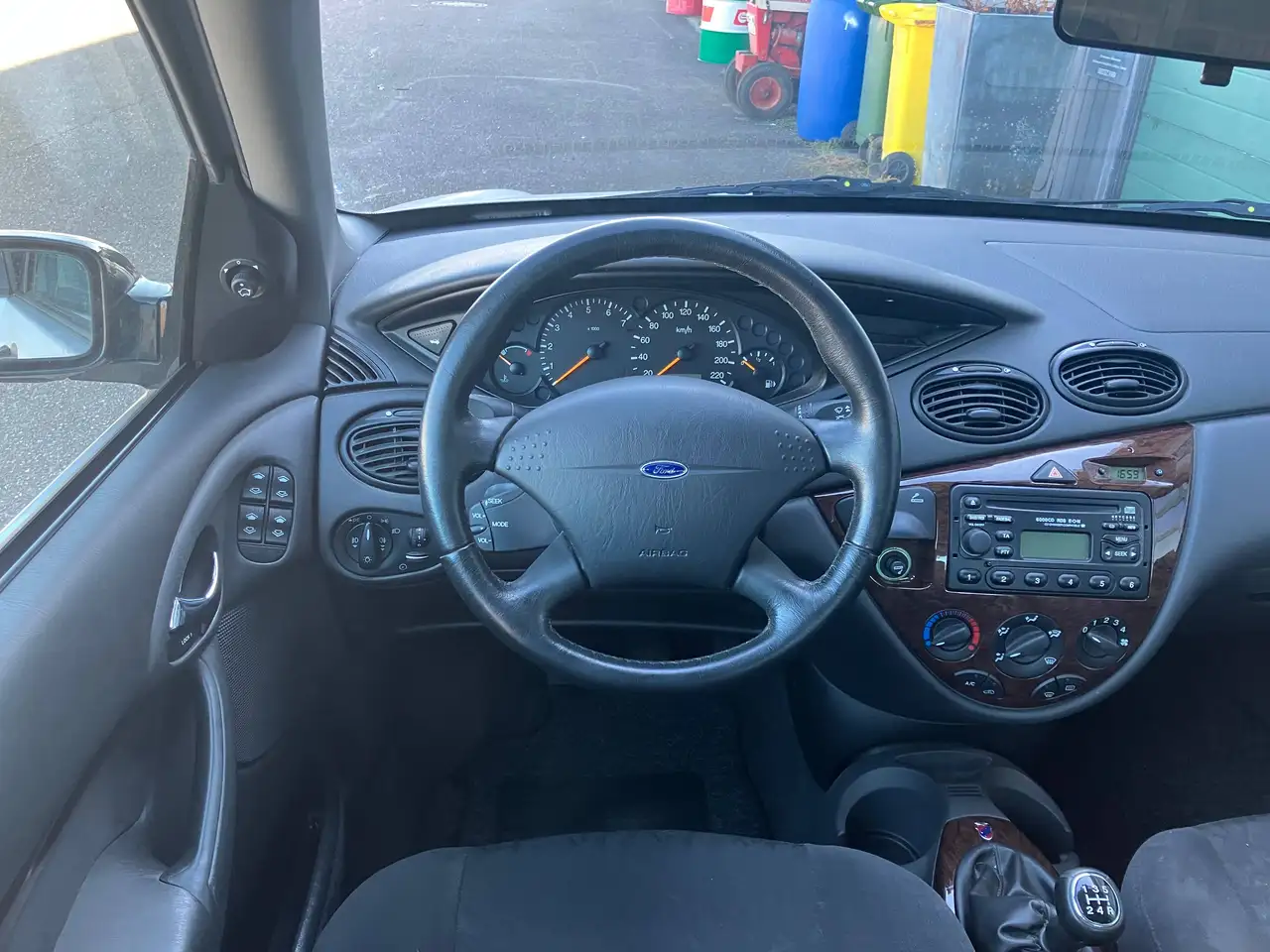 Ford Focus 1.6 Ghia LM Klima 1.Hand Scheckheft gepflegt, foto 9
